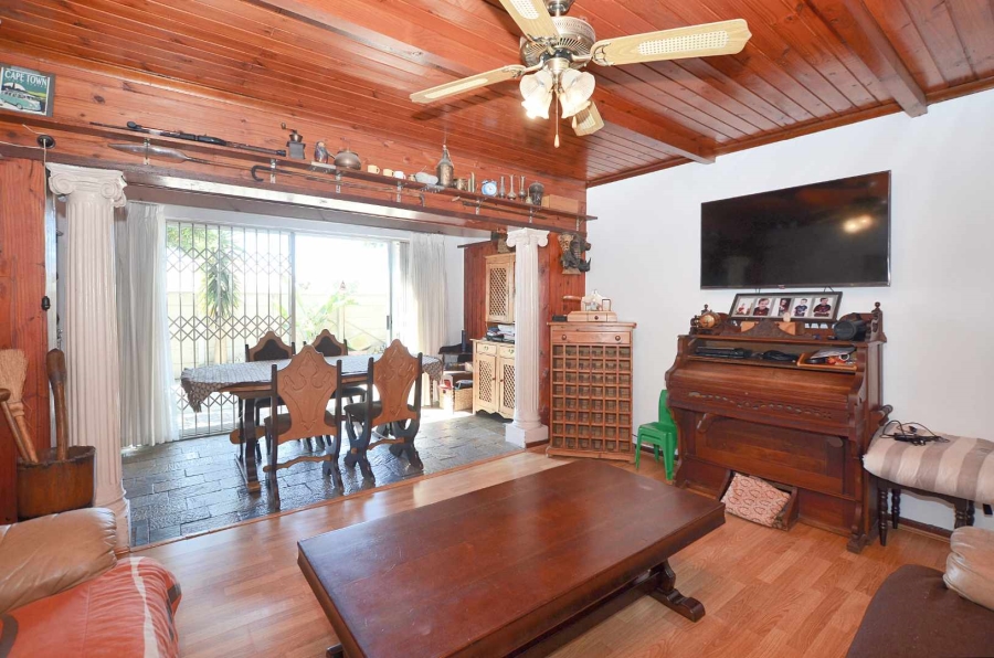 4 Bedroom Property for Sale in Bothasig Western Cape